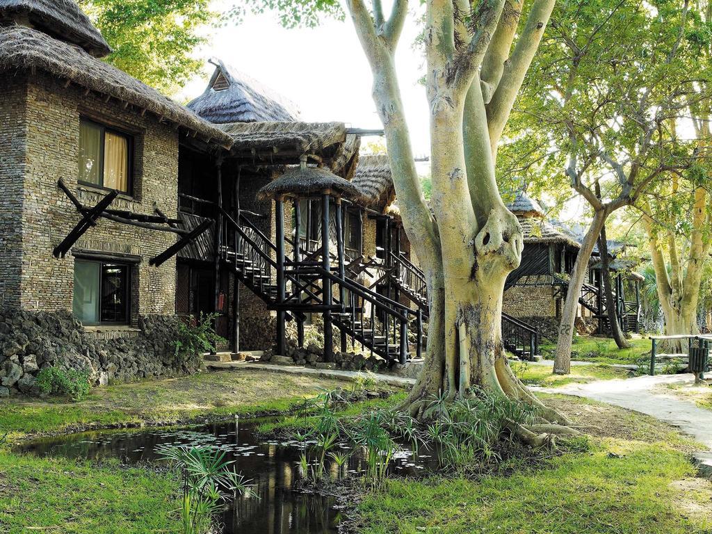 Sarova Shaba Game Lodge Archers Post Esterno foto