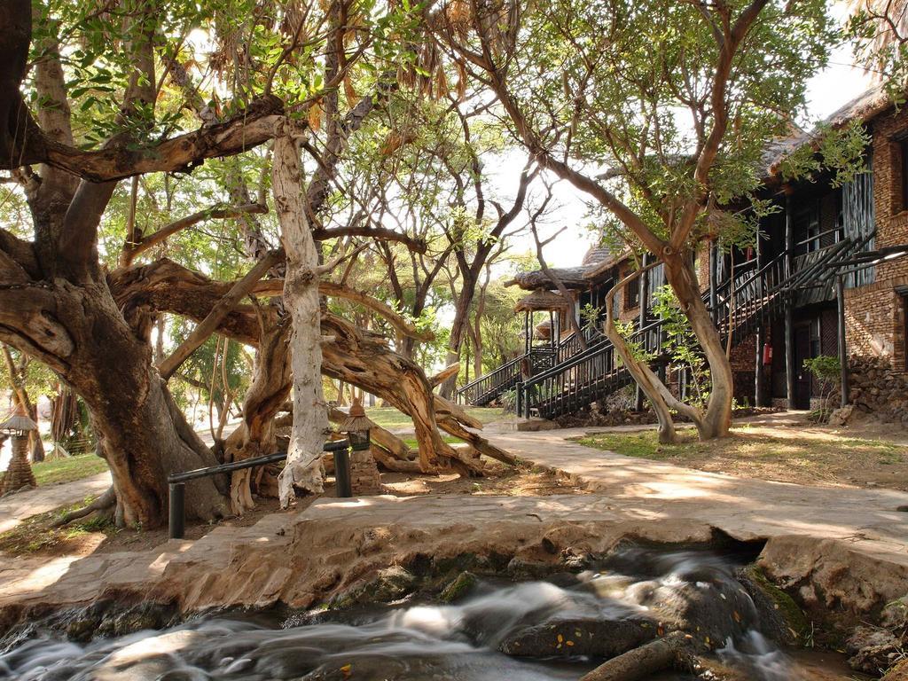 Sarova Shaba Game Lodge Archers Post Esterno foto