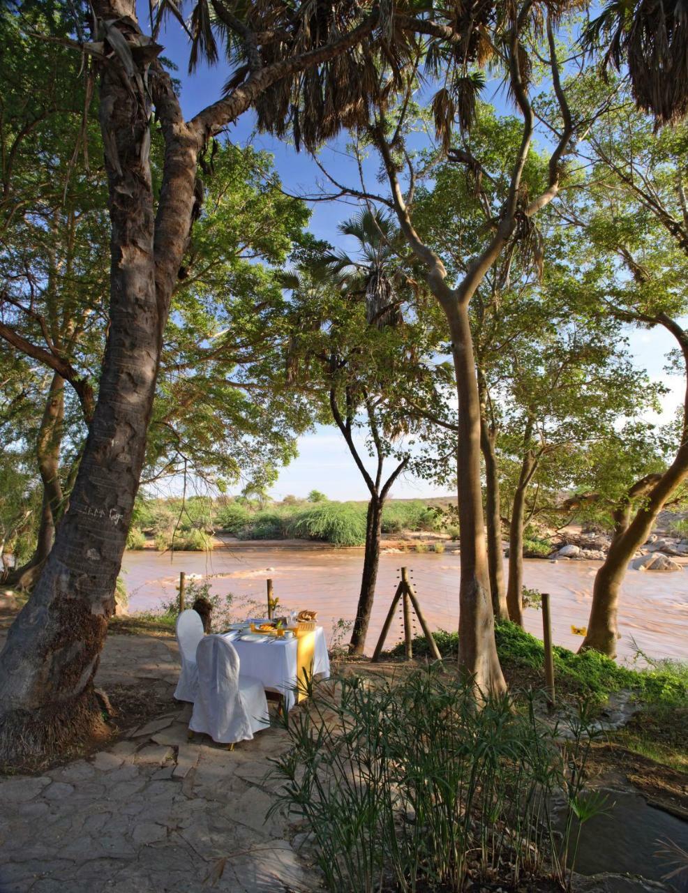 Sarova Shaba Game Lodge Archers Post Esterno foto