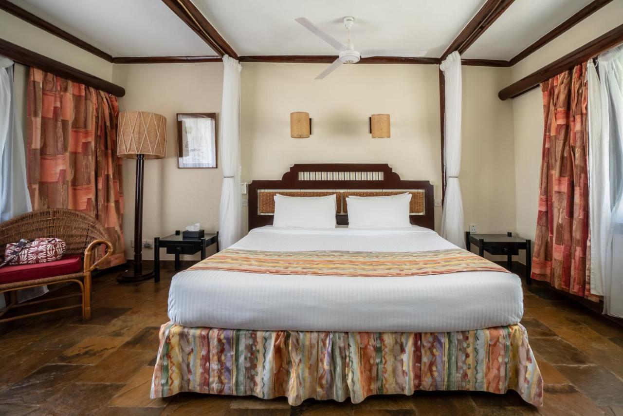 Sarova Shaba Game Lodge Archers Post Esterno foto