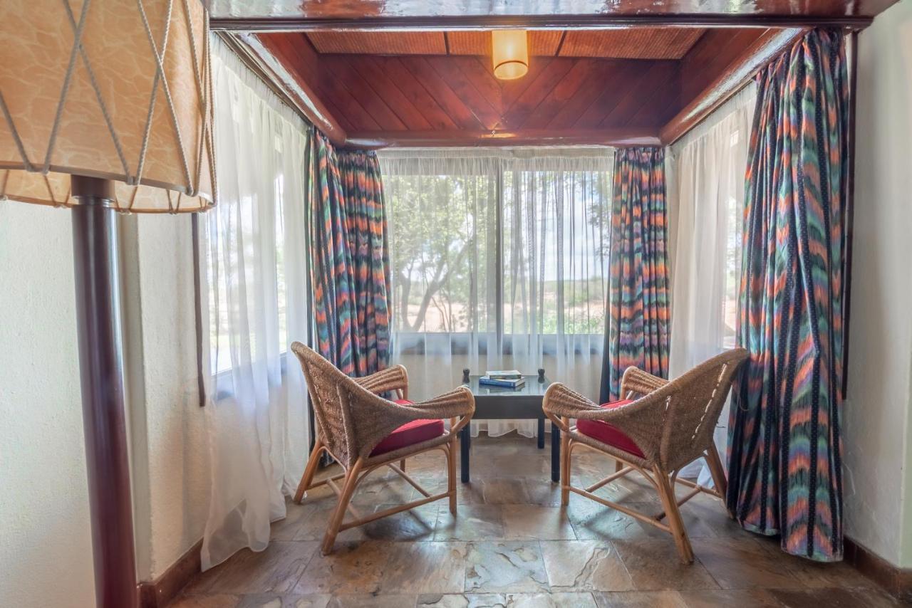 Sarova Shaba Game Lodge Archers Post Esterno foto